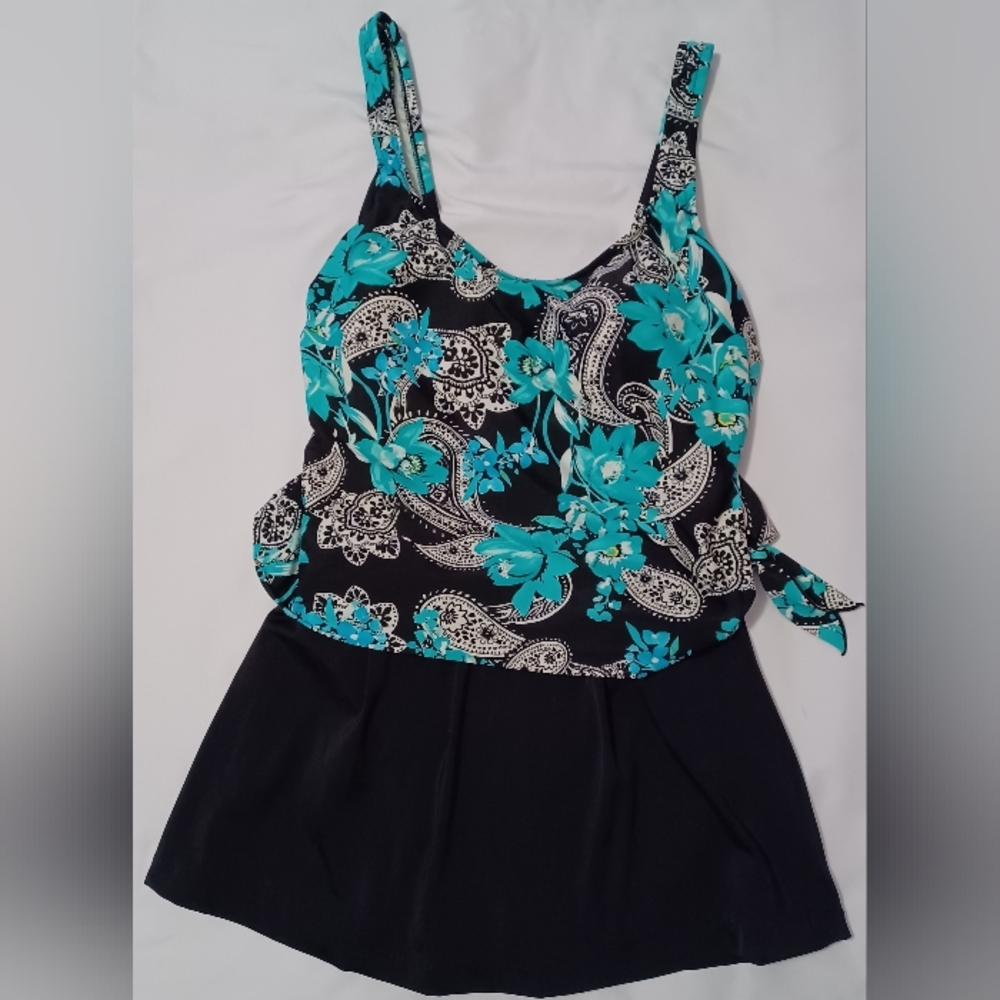 Azul Womens Sz 14 Swimsuit/swimdress. One Piece, Built In Bra, Tummy Control